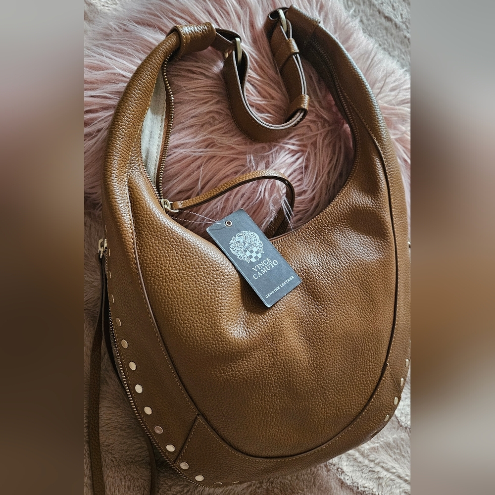 Brand new Vince Camuto hobo shoulder bag in Tan